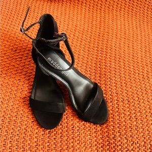 Madden Girl Black Suede T-Strap Sandals